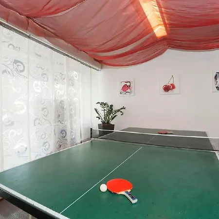 Chesa Quadrella By Interhome Pontresina